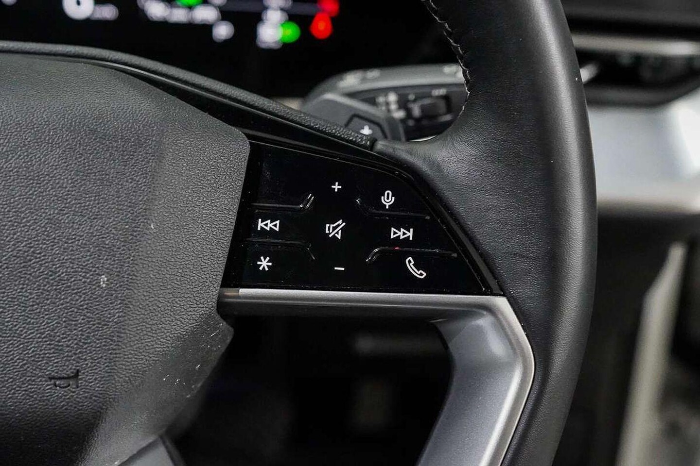 Image about Audi Q5 SUV TFSI 150 kW