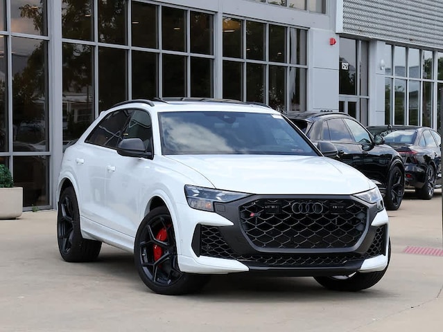 2026 Audi RS Q8 SUV performance