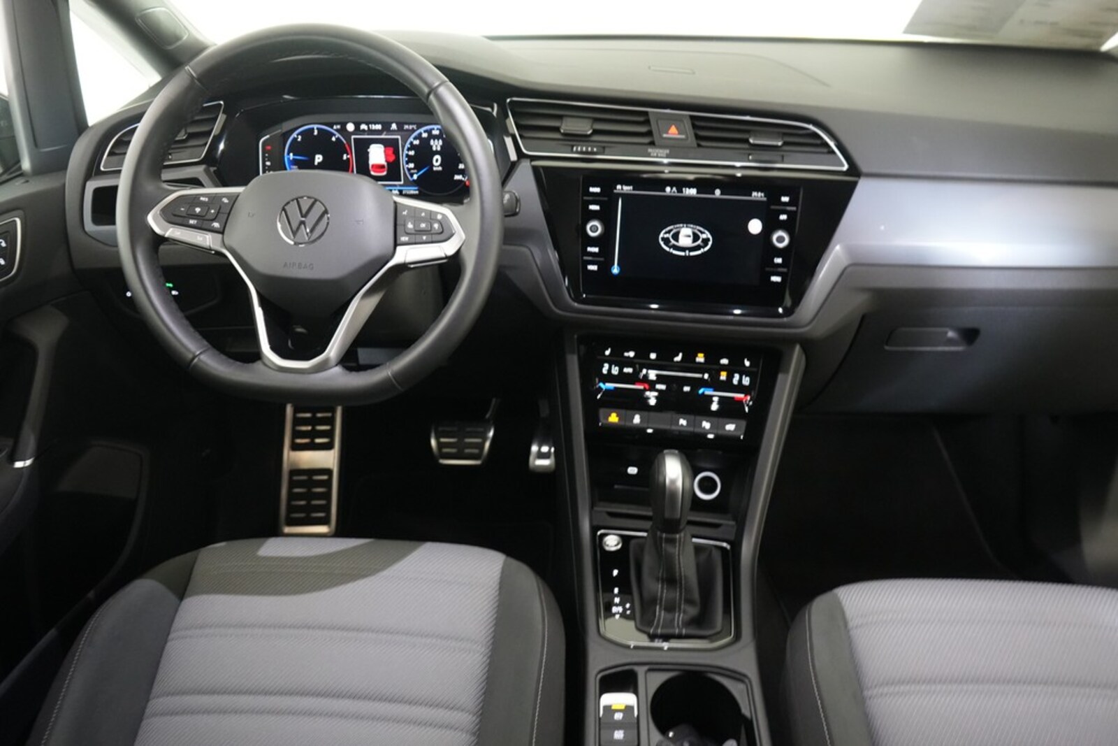 Volkswagen Touran – Bild 12