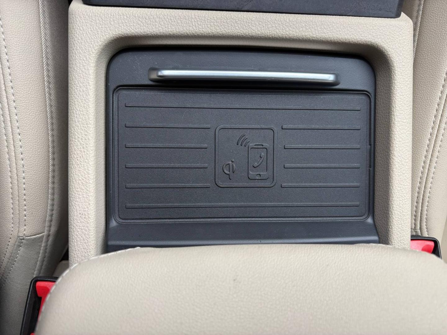 Image about Audi Q5 TFSI e Design 50 TFSI e quattro 220 kW (299 ch) S tronic