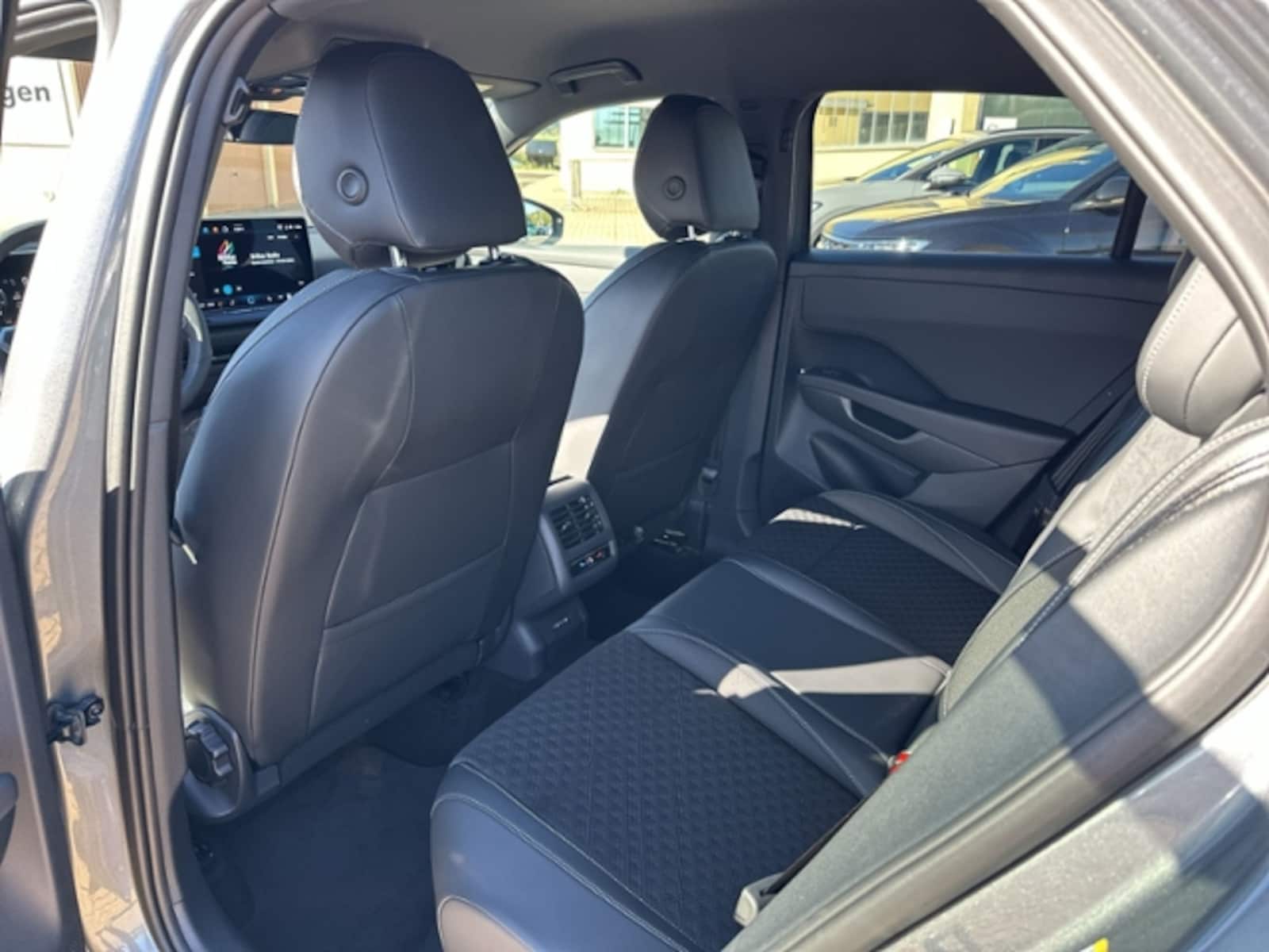 Volkswagen T-Roc – Bild 14