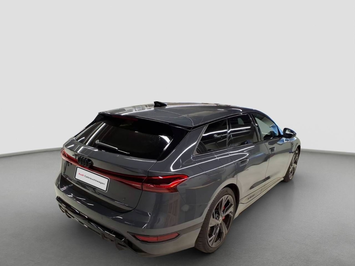 Bild über Audi S6 Avant e-tron e-tron quattro 370 kW - für weitere Informationen kontaktieren Sie den Audi Partner
