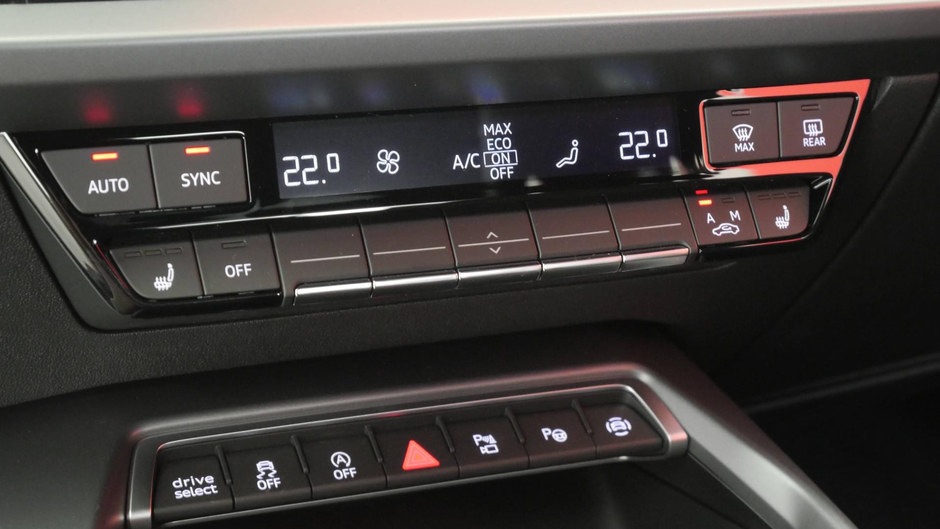 Image about Audi A3 allstreet Avus 35 TFSI Hybride 110 kW (150 ch) S tronic