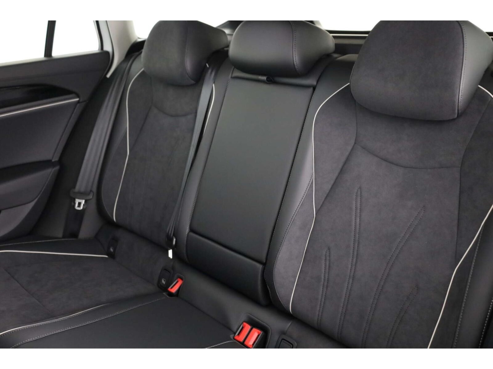 Volkswagen Passat – Bild 10