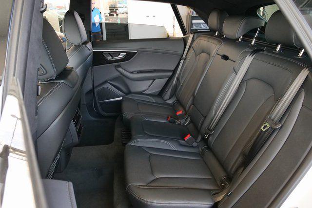 2026 Audi Q8 Prestige - Photo 12