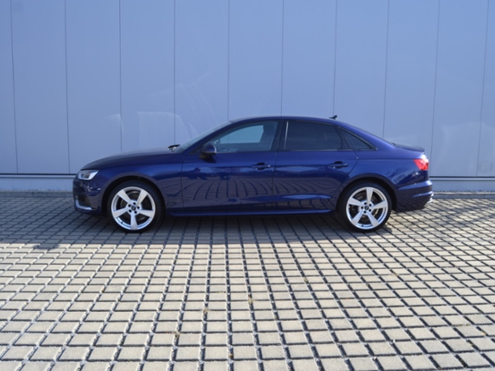 Audi A4 Limousine Advanced