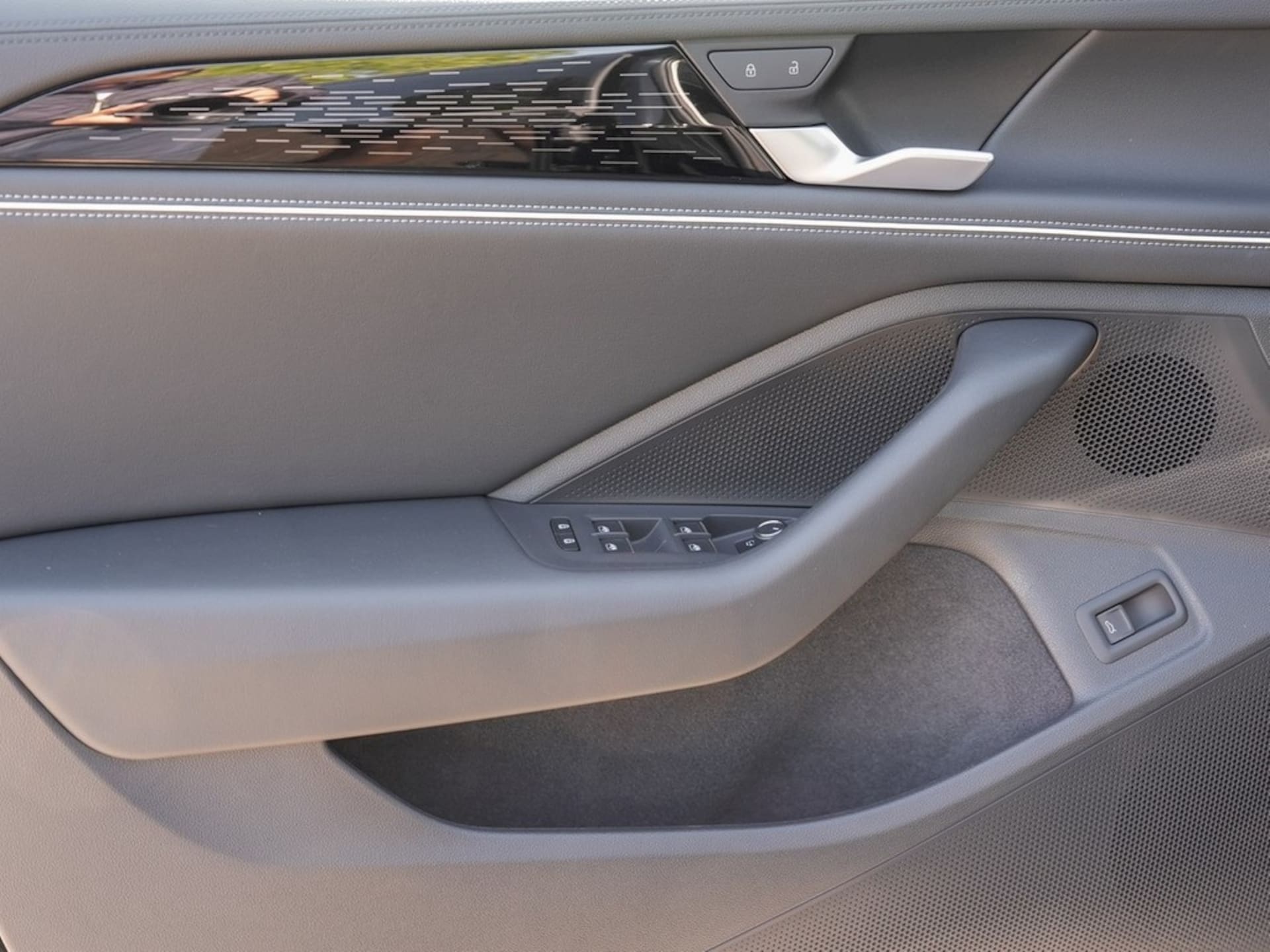 Volkswagen Passat Elegance