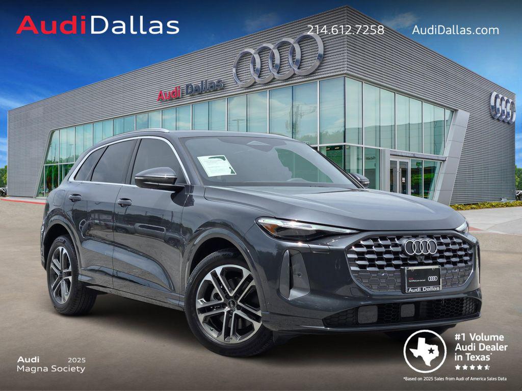 2025 Audi Q5 40 Prestige's photo