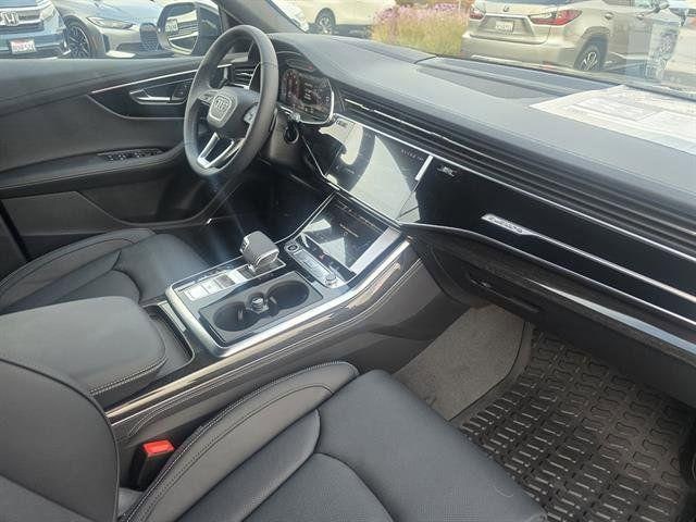 2025 Audi Q8 Prestige - Photo 19