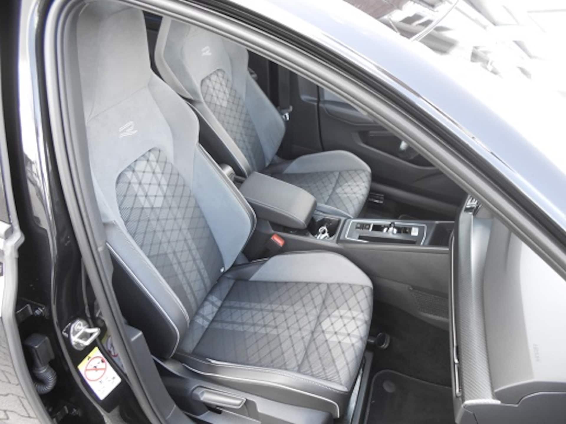 Volkswagen Golf Variant R-Line