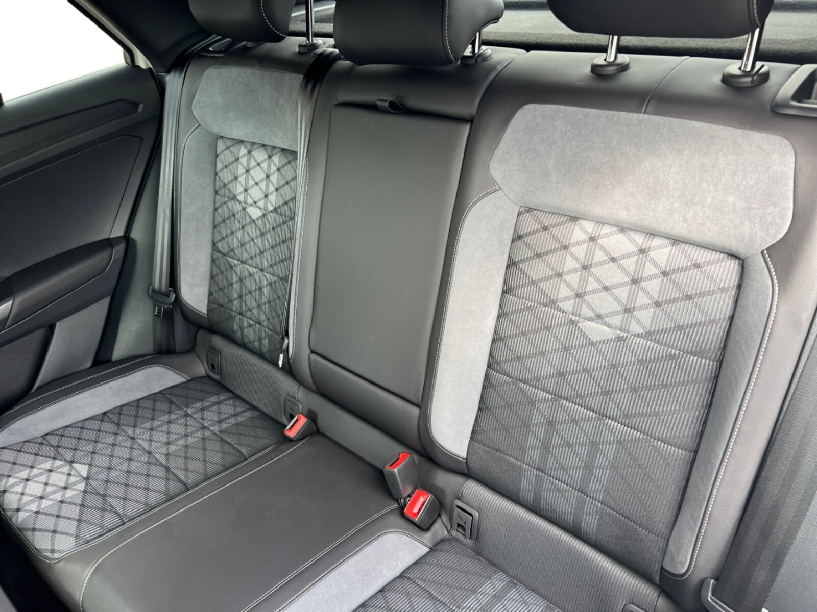 Volkswagen T-Roc – Bild 13