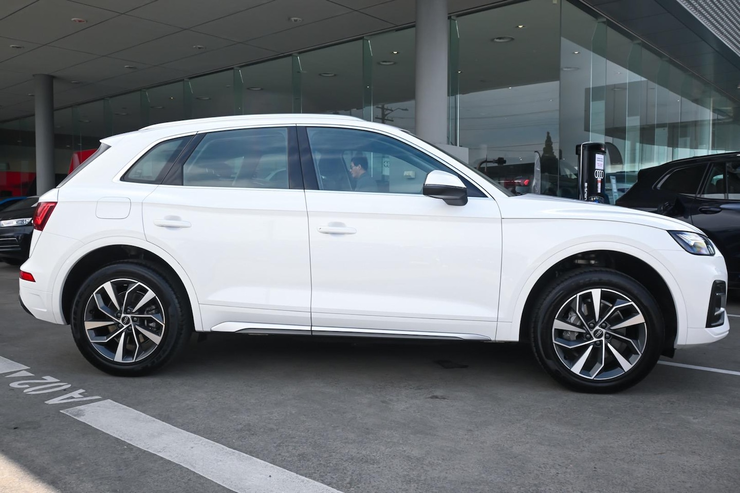 Image about Audi Q5 45 TFSI quattro S tronic