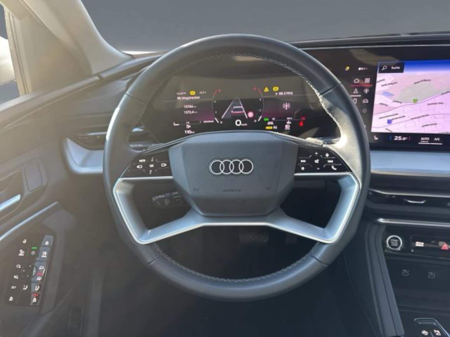 Bild über Audi Q5 SUV TDI quattro 150 kW S tronic - für weitere Informationen kontaktieren Sie den Audi Partner