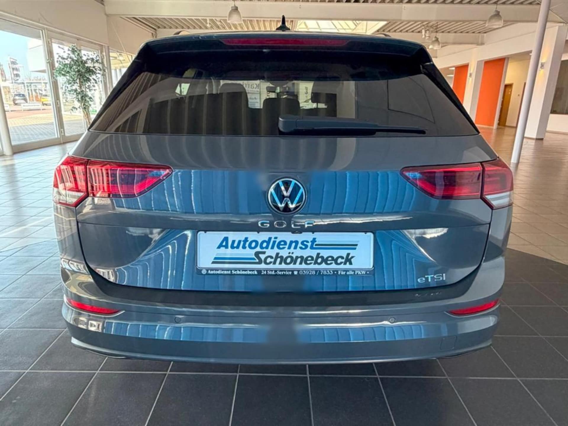 Volkswagen Golf Variant Life