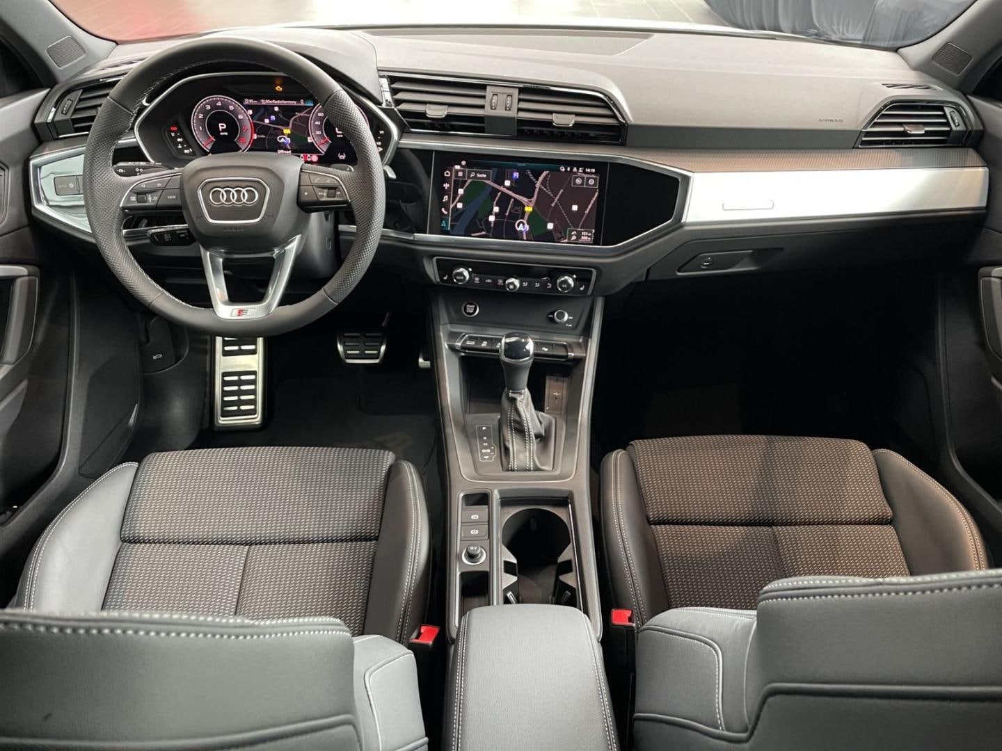 Bild über Audi Q3 Sportback S line 35 TFSI S tronic - für weitere Informationen kontaktieren Sie den Audi Partner
