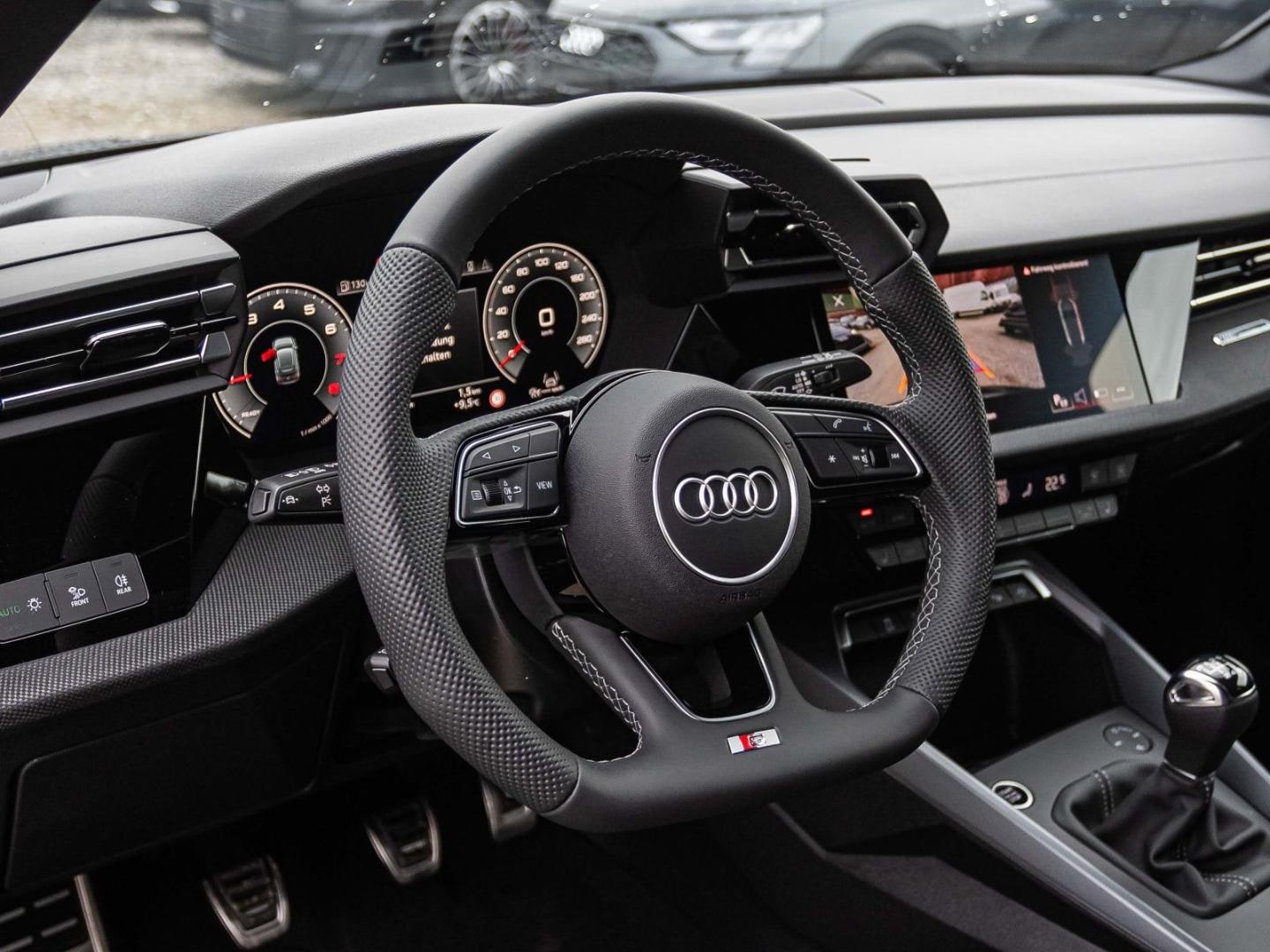 Bild über Audi A3 Sportback TFSI Schaltgetriebe - für weitere Informationen kontaktieren Sie den Audi Partner