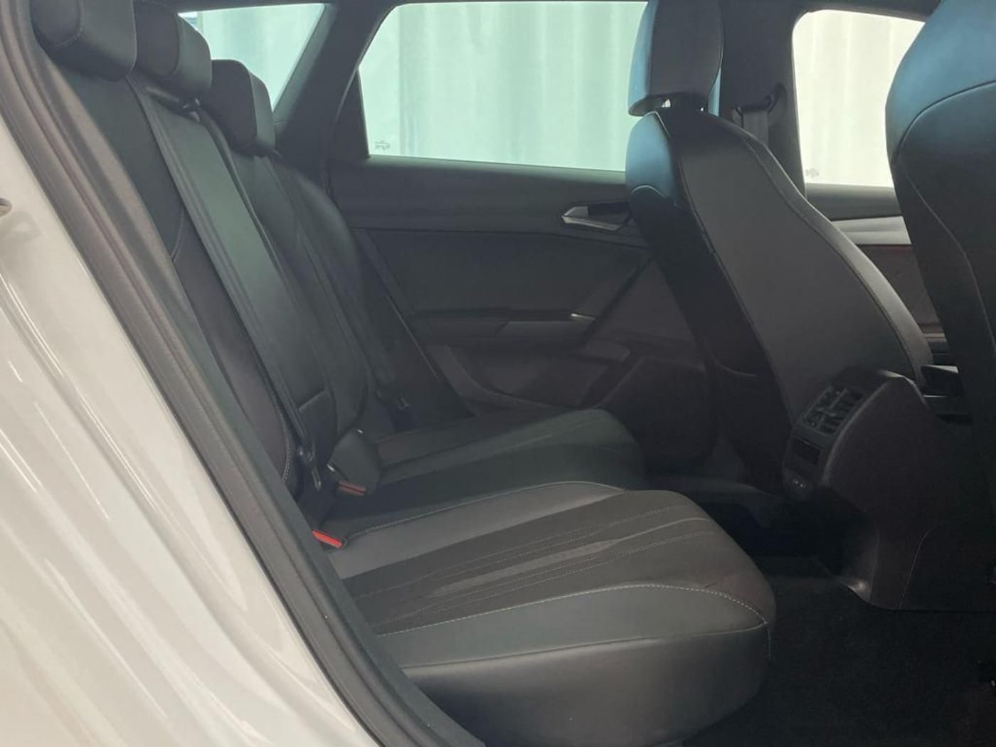CUPRA Leon Sportstourer 1.5 eTSI DSG 110 kW (150 CV) — photo 7