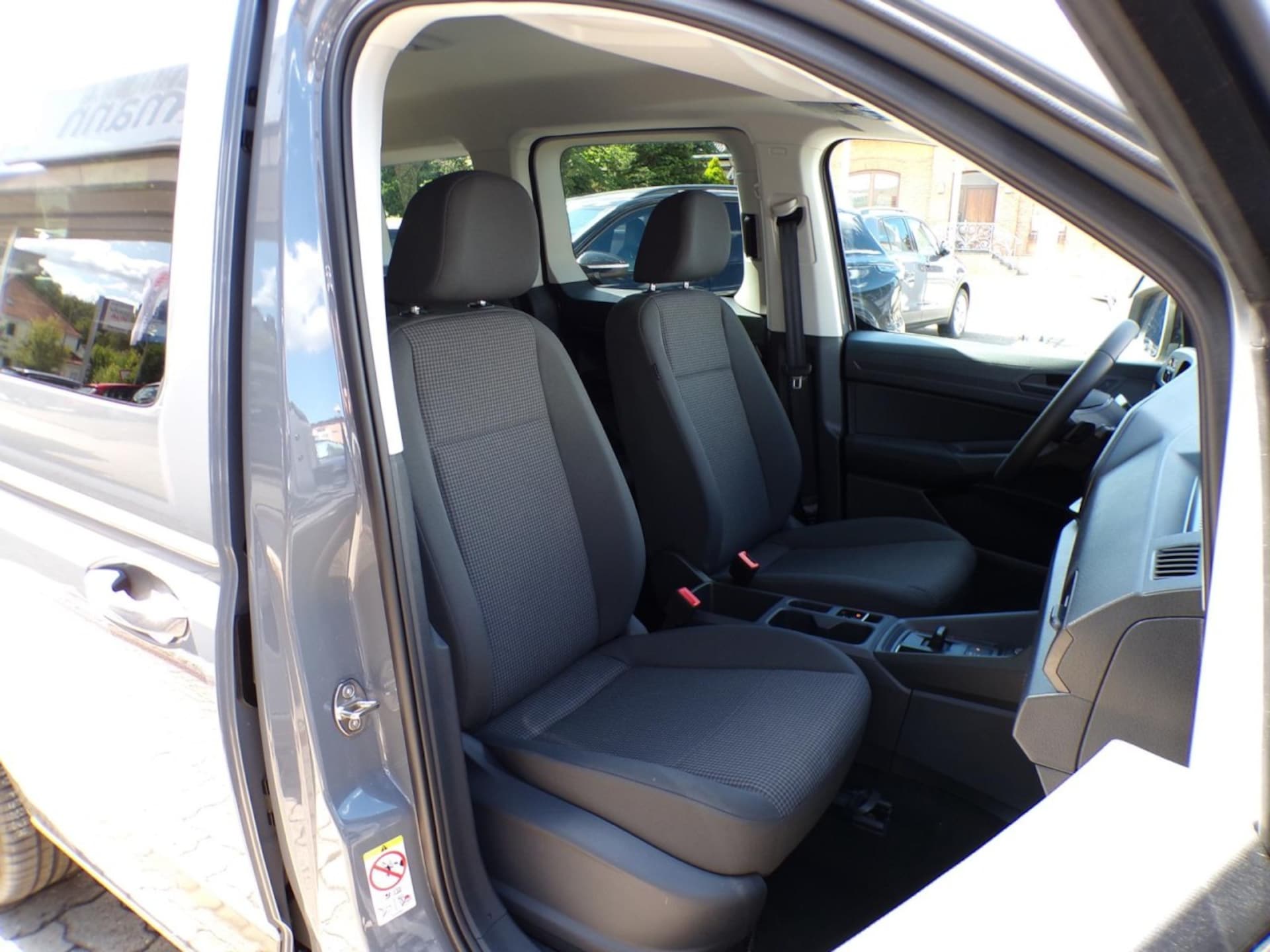 Volkswagen Caddy Basis-Modell