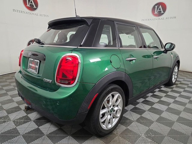2020 MINI
