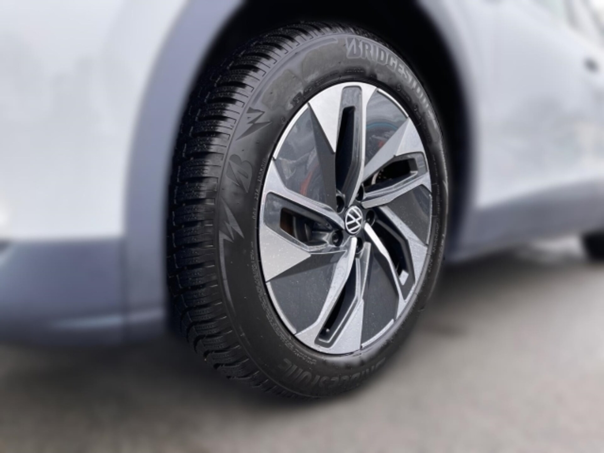 Volkswagen ID.4 1st