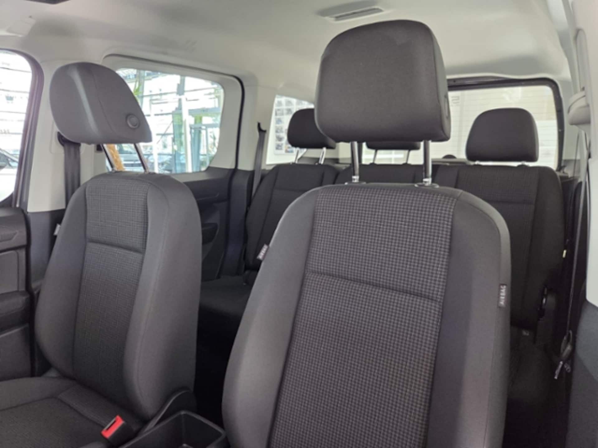 Volkswagen Caddy Basis-Modell