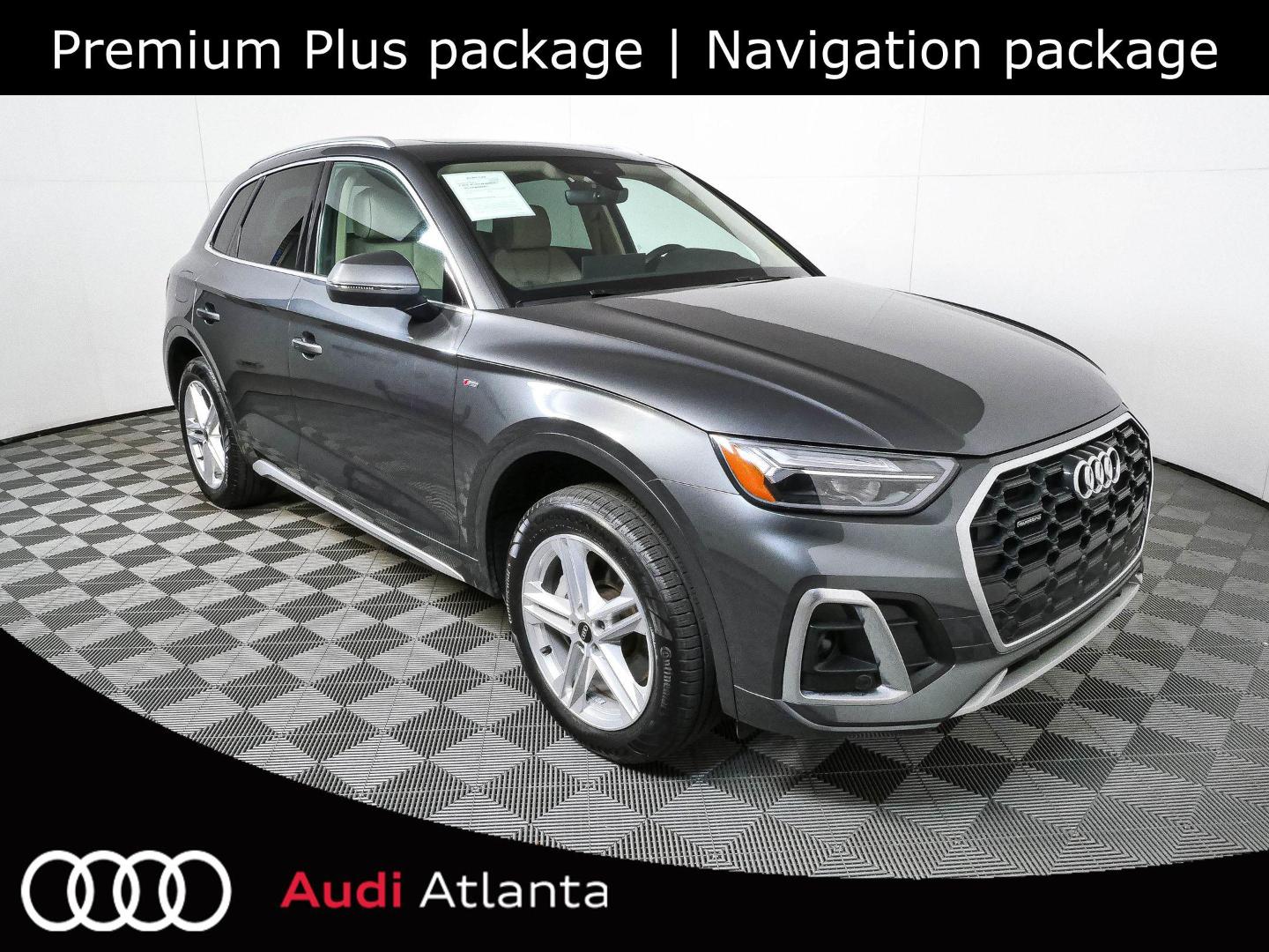 2023 Audi Q5 55 e Premium Plus's photo