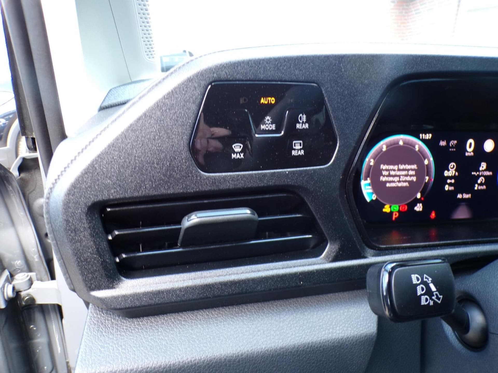 Volkswagen Caddy Basis-Modell