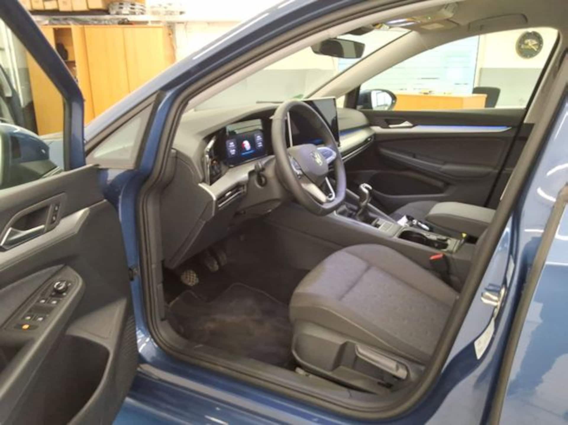 Volkswagen Golf Life