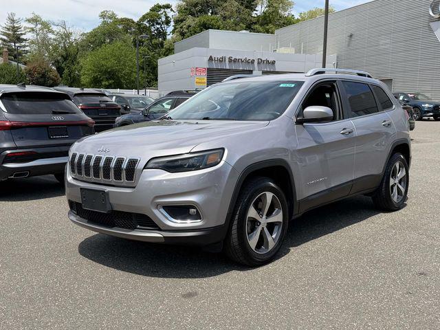 Used 2020 Jeep Cherokee Limited with VIN 1C4PJMDN3LD546037 for sale in Massapequa, NY