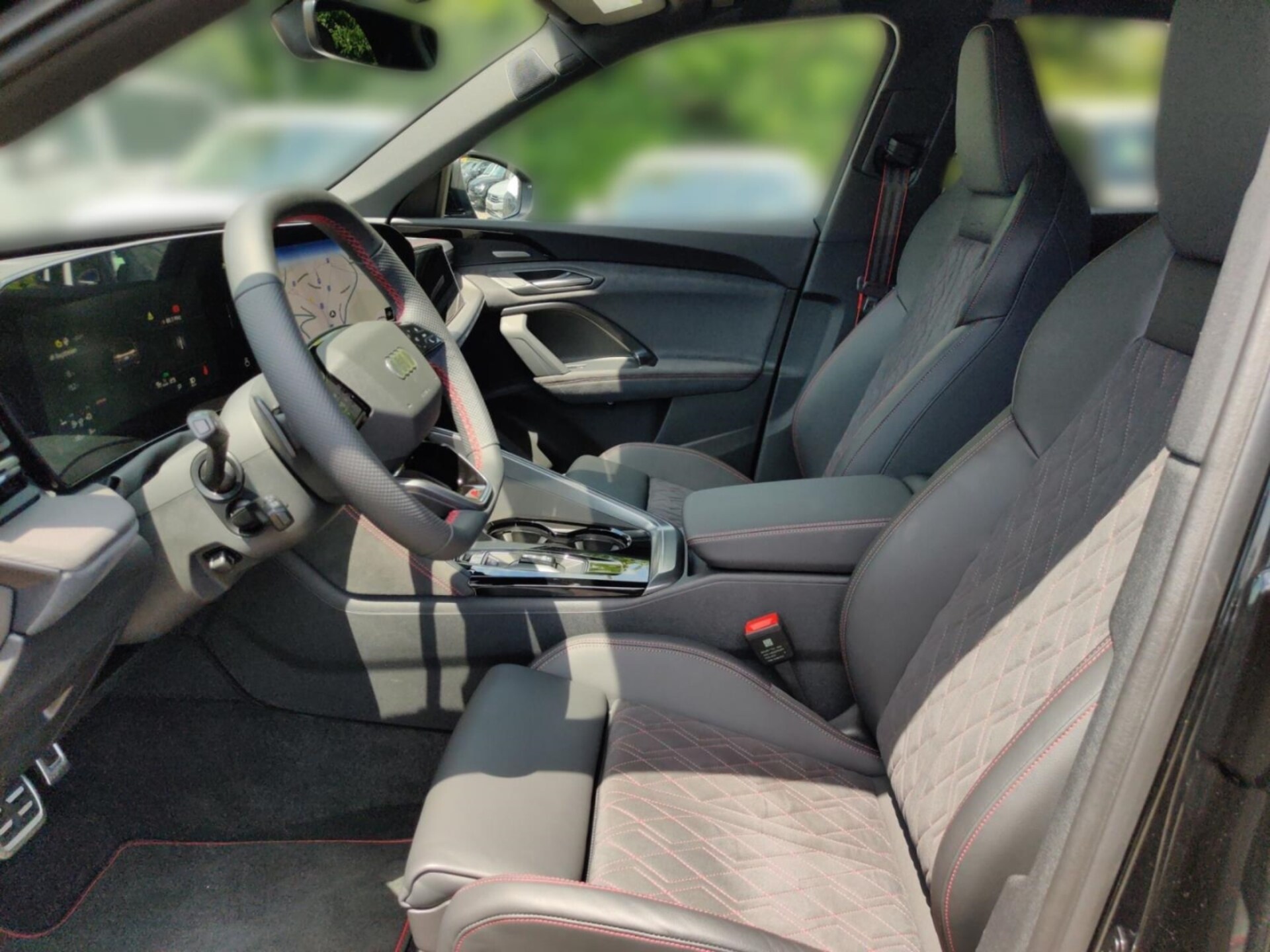 Audi Q5 SUV e-hybrid edition one