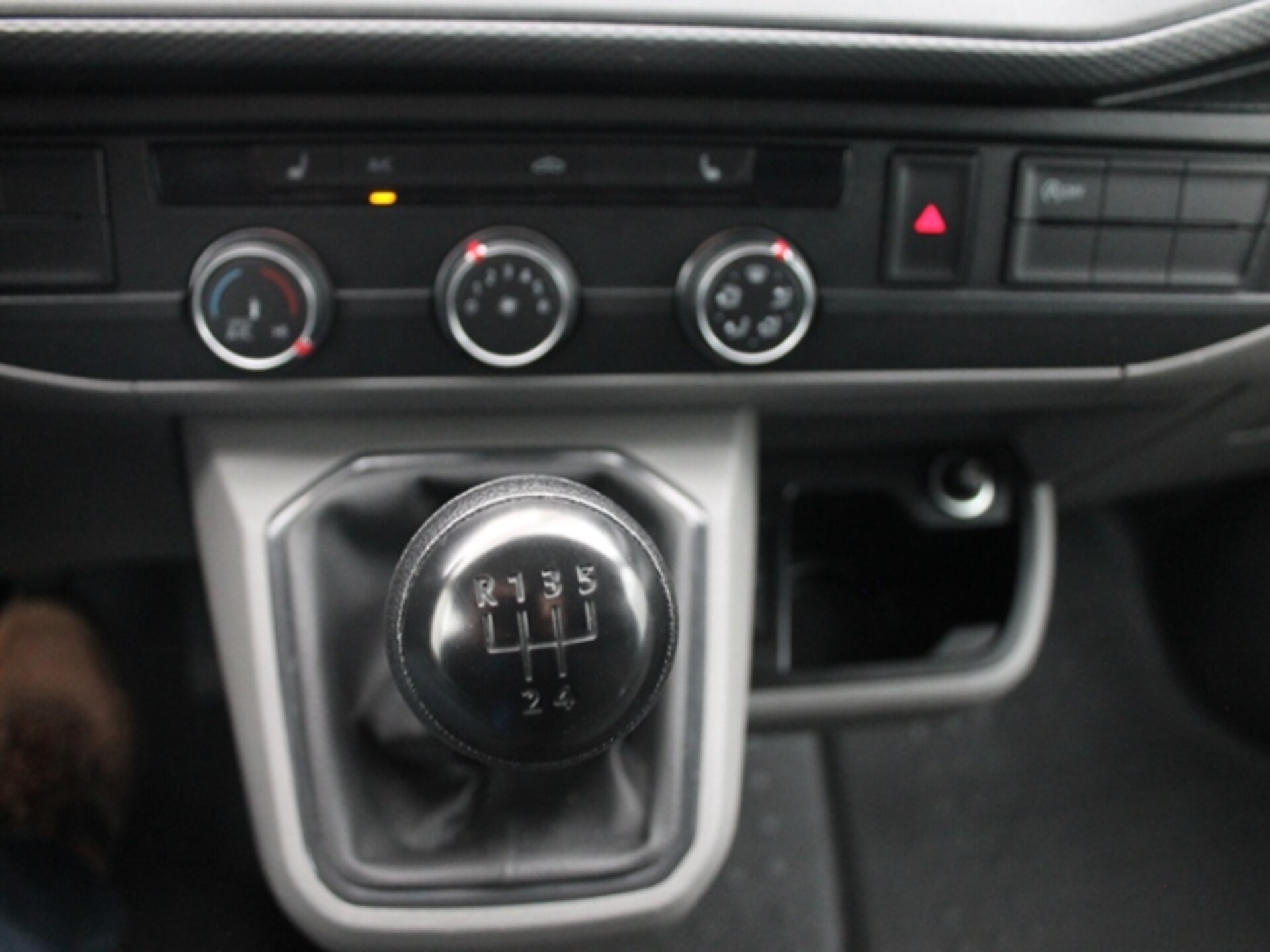 Volkswagen T6.1 Transporter Kasten kurzer Radstand
