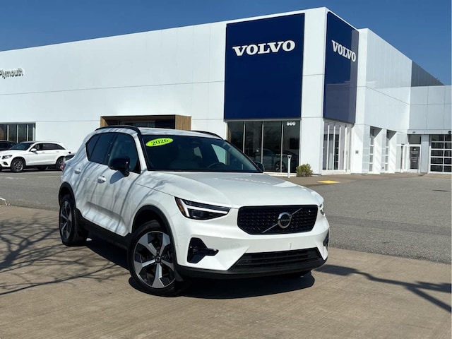 2026 Volvo XC40