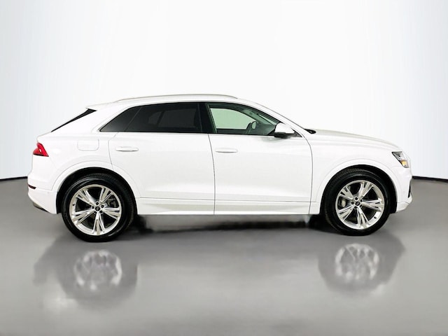 2023 Audi Q8