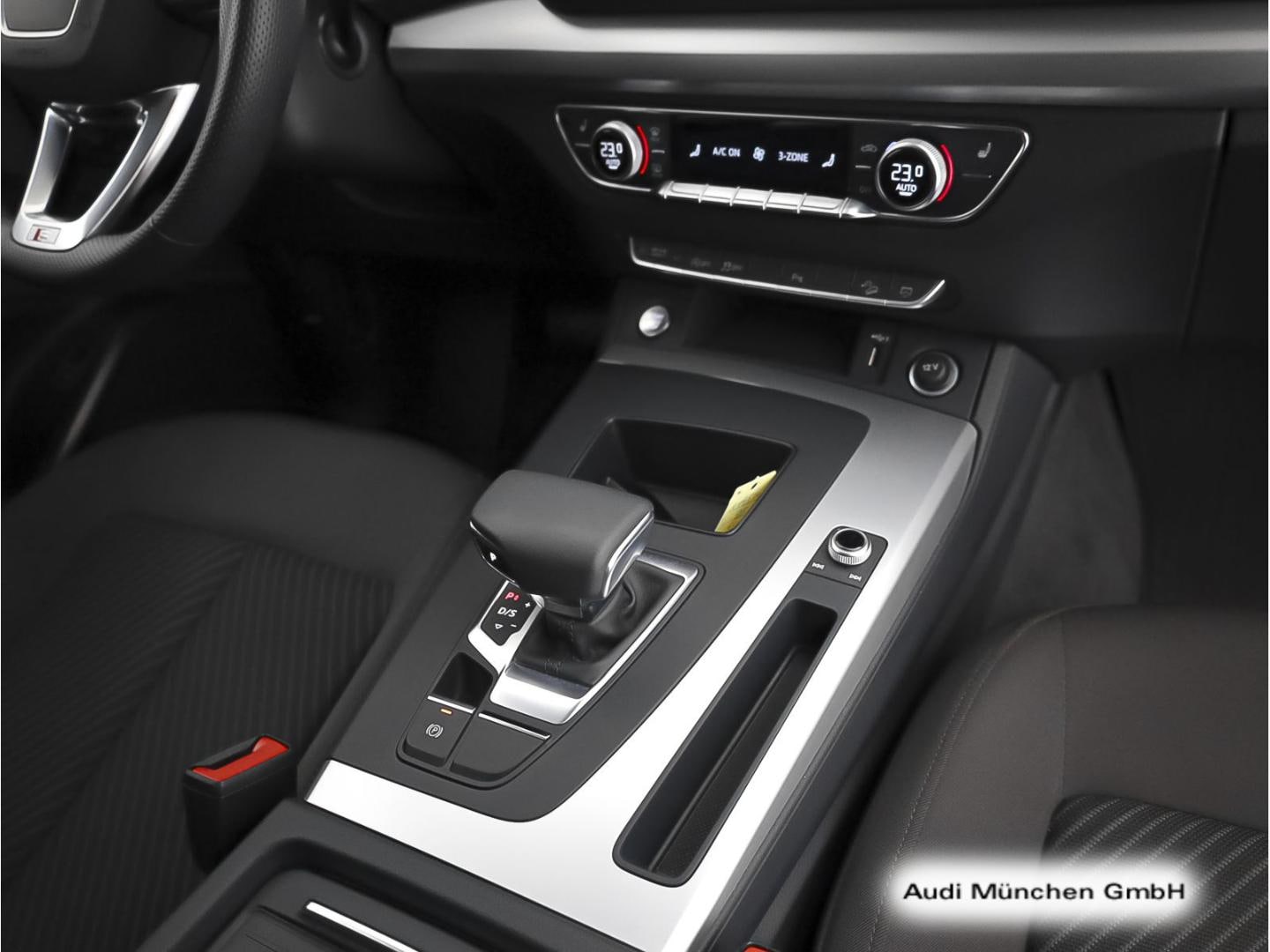 Bild über Audi Q5 40 TFSI quattro S tronic - für weitere Informationen kontaktieren Sie den Audi Partner
