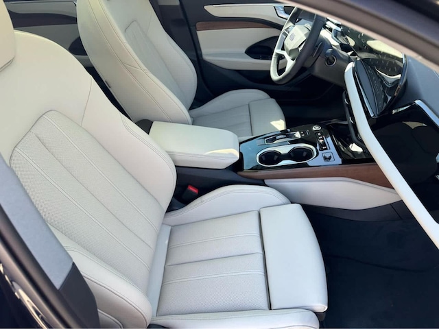2026 Audi A6 Premium Plus - Photo 10