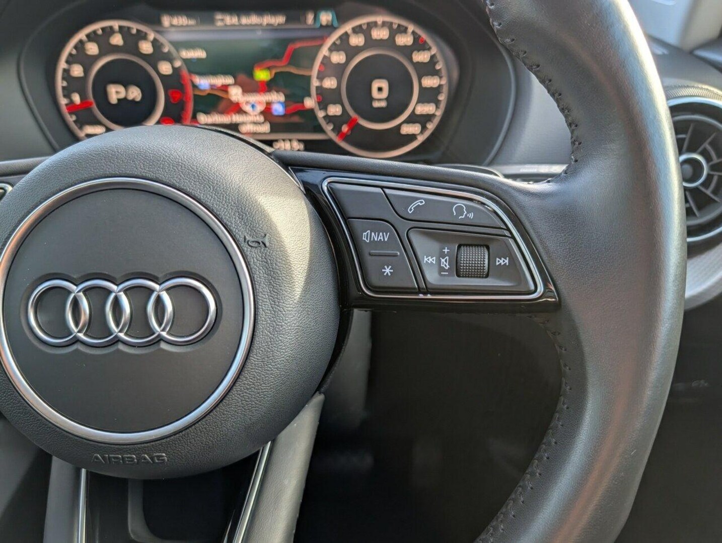Image about Audi Q2 design 35 TFSI S tronic