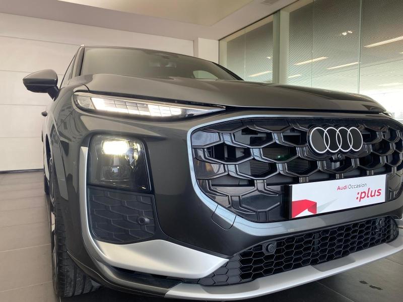 Image about Audi Q3 e-hybrid Design e-hybrid 272 ch S tronic