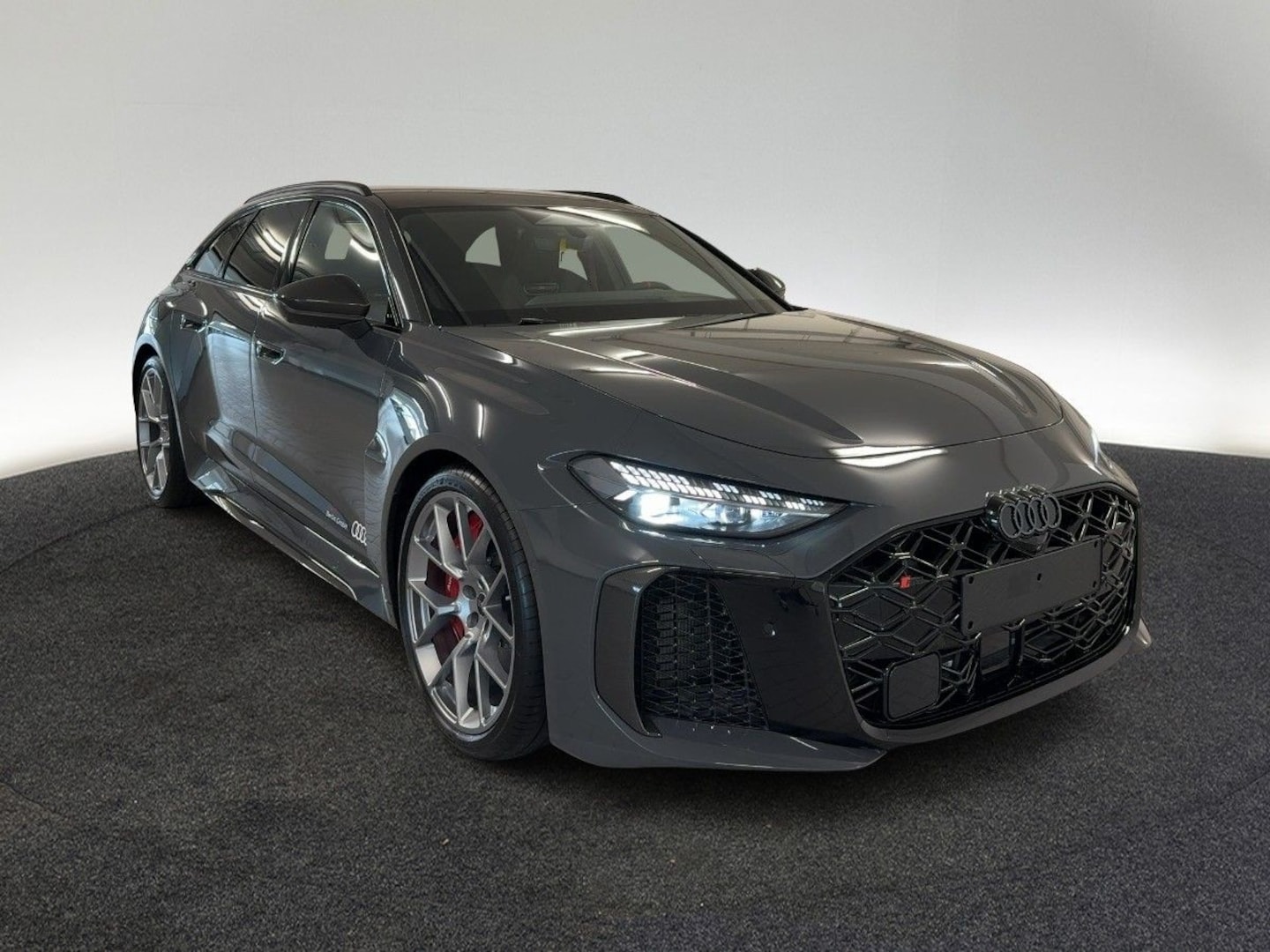 Bild über Audi RS 5 Avant TFSI quattro 470 kW tiptronic - für weitere Informationen kontaktieren Sie den Audi Partner