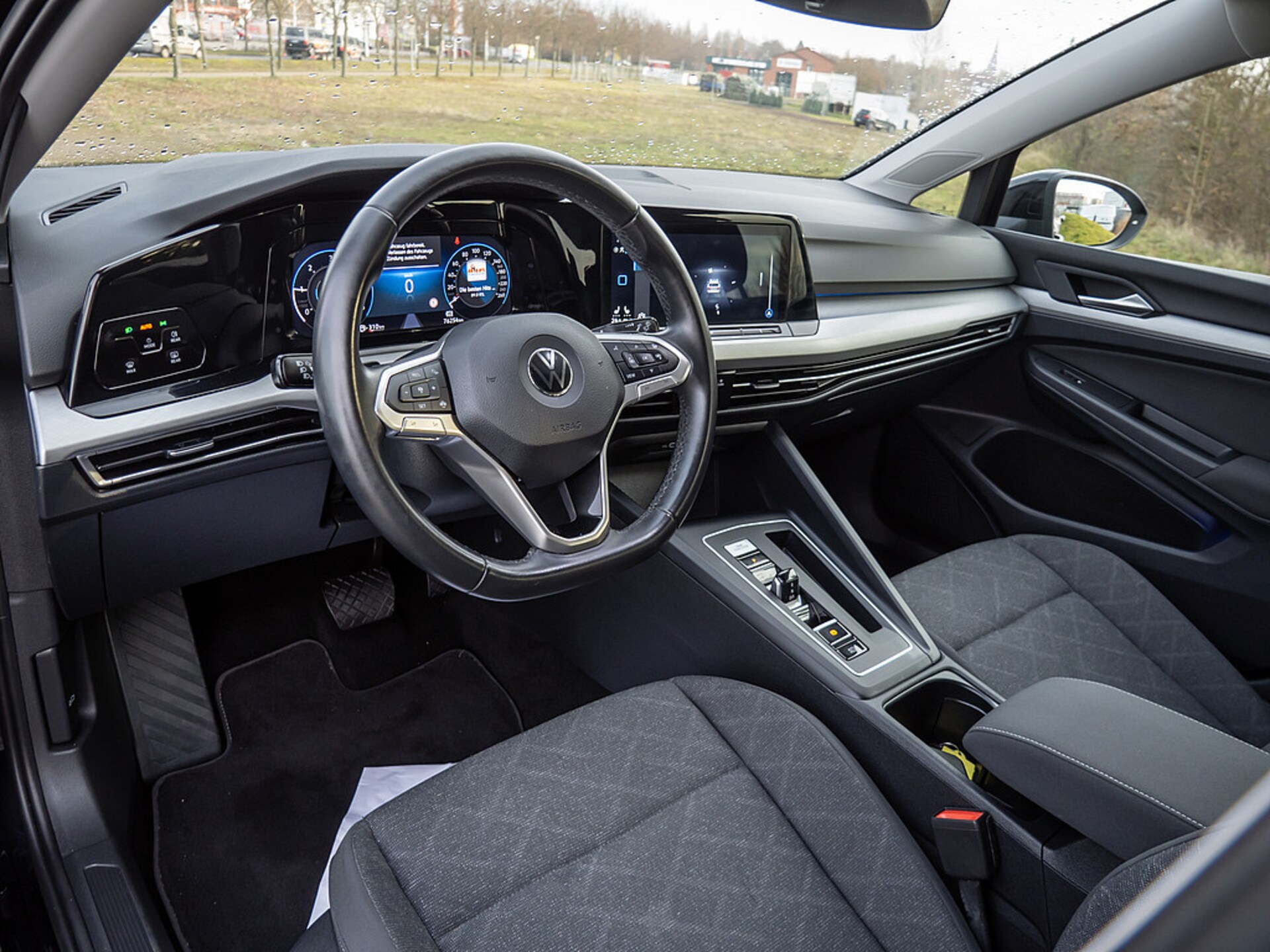 Volkswagen Golf Variant Life