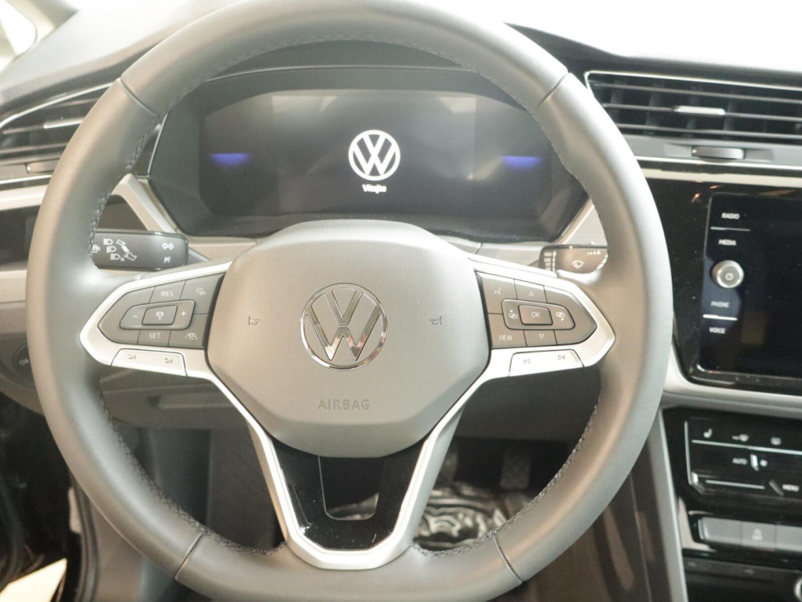 Volkswagen Touran – Bild 10