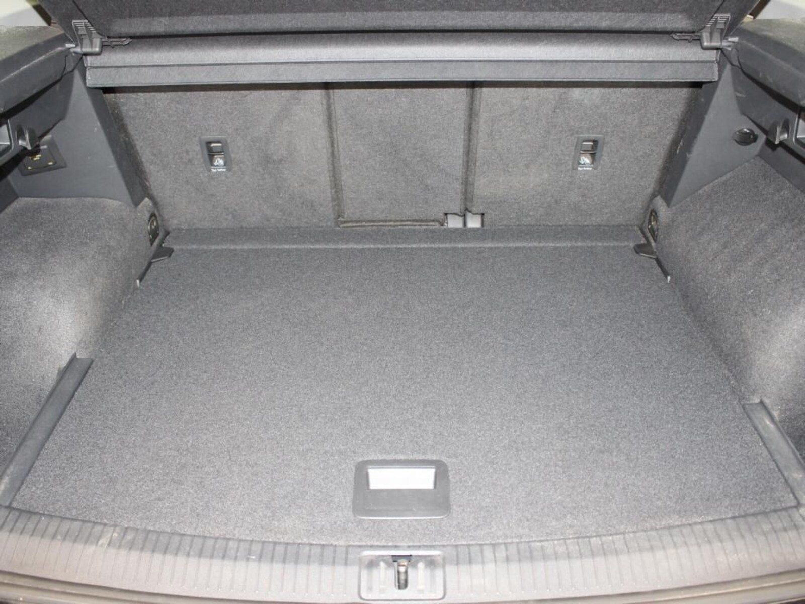Volkswagen Tiguan – Bild 9