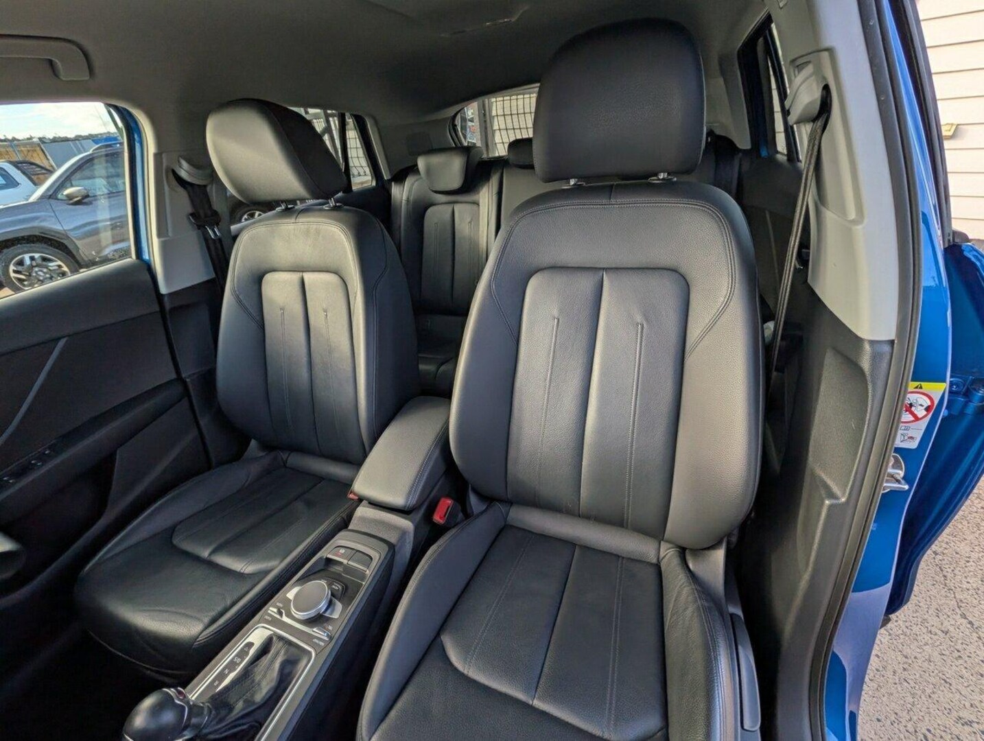 Image about Audi Q2 design 35 TFSI S tronic