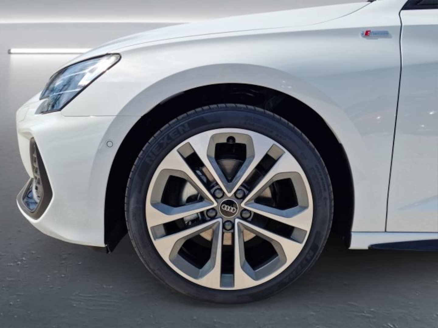 Bild über Audi A3 Sportback S line 35 TFSI S tronic - für weitere Informationen kontaktieren Sie den Audi Partner