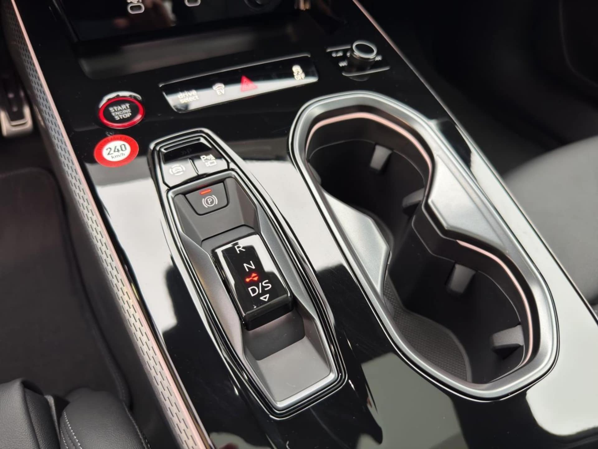 Audi A6 Avant e-hybrid