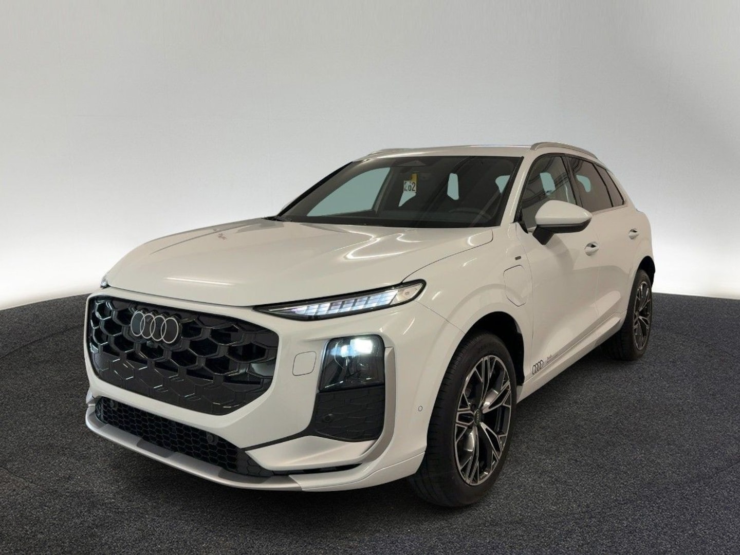 Bild über Audi Q3 SUV e-hybrid e-hybrid 200 kW S tronic - für weitere Informationen kontaktieren Sie den Audi Partner