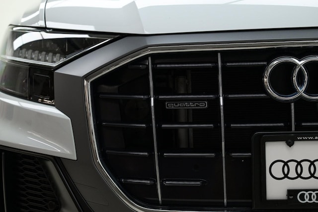 2023 Audi Q8