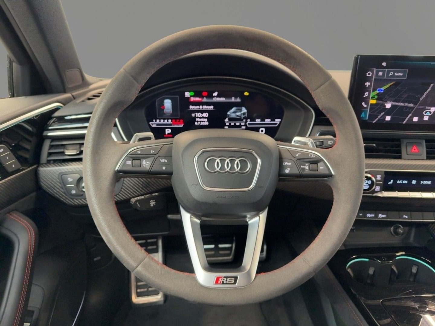Bild über Audi RS 4 Avant TFSI quattro tiptronic - für weitere Informationen kontaktieren Sie den Audi Partner