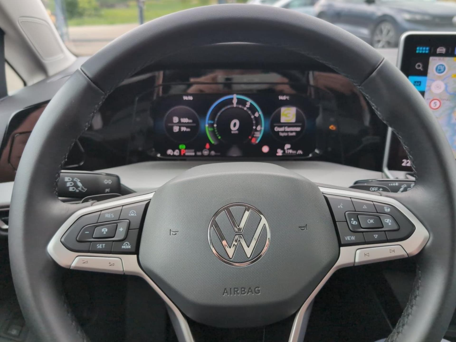 Volkswagen Golf Style