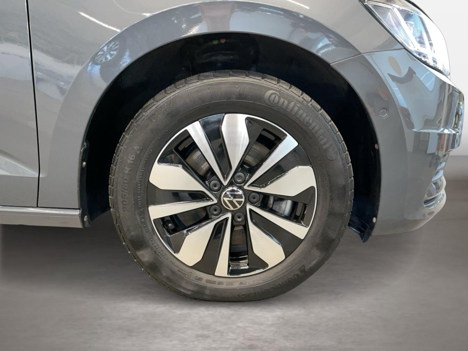 Volkswagen Touran – Bild 6