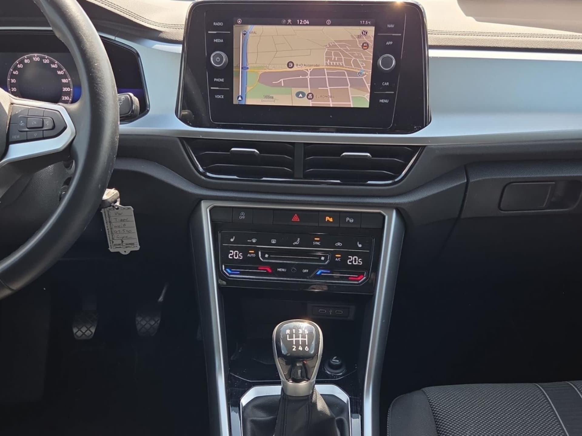 Volkswagen T-Roc Life